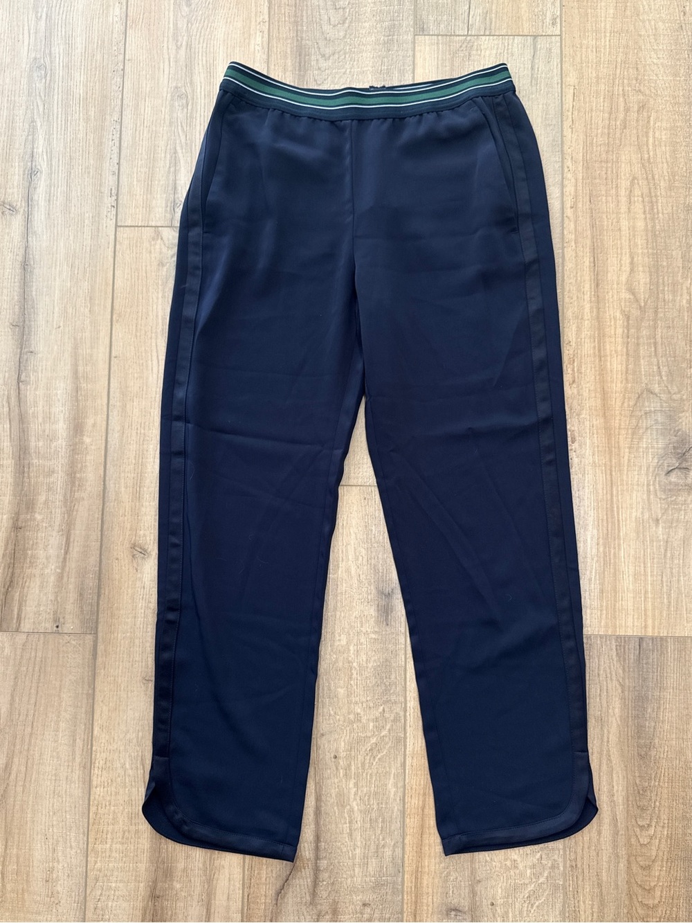 Ann Taylor NWT Navy Jogger Style Pants XS Elastic Waist Green White Trim Comfy